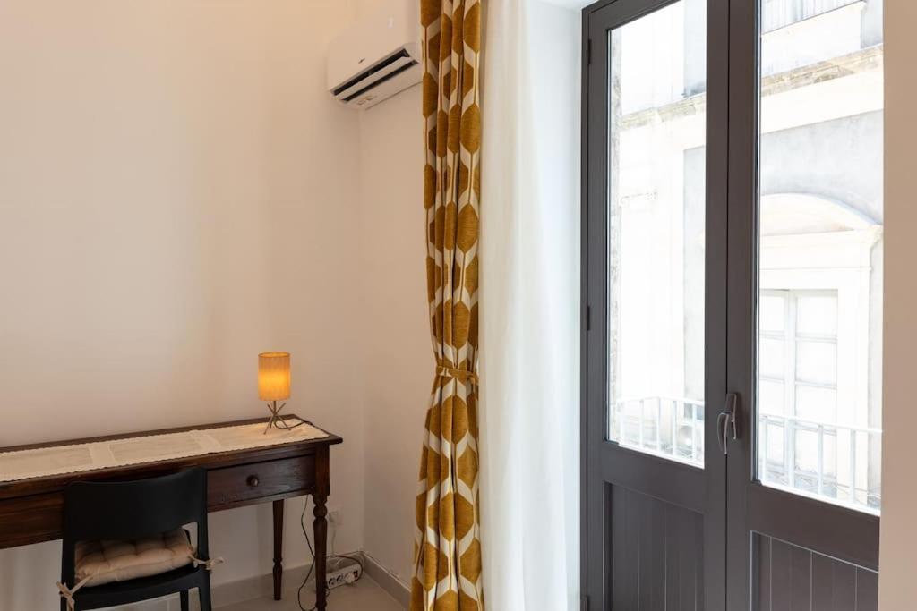Collegiata Apartment - Catania Downtown Bagian luar foto