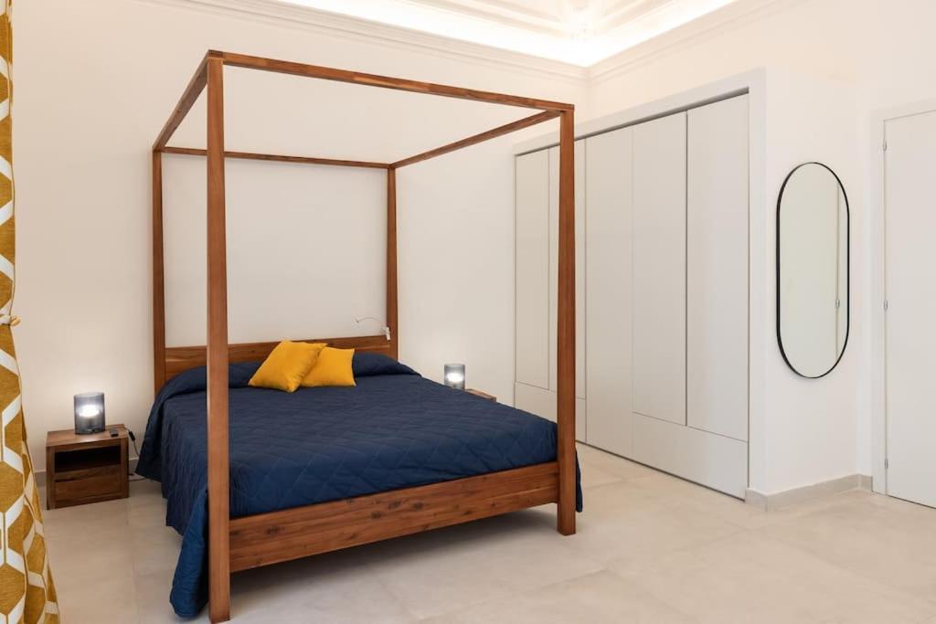 Collegiata Apartment - Catania Downtown Bagian luar foto